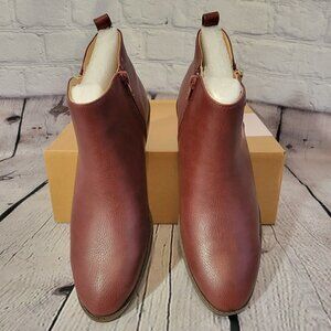 Journee Collection Women's Ellis Bootie